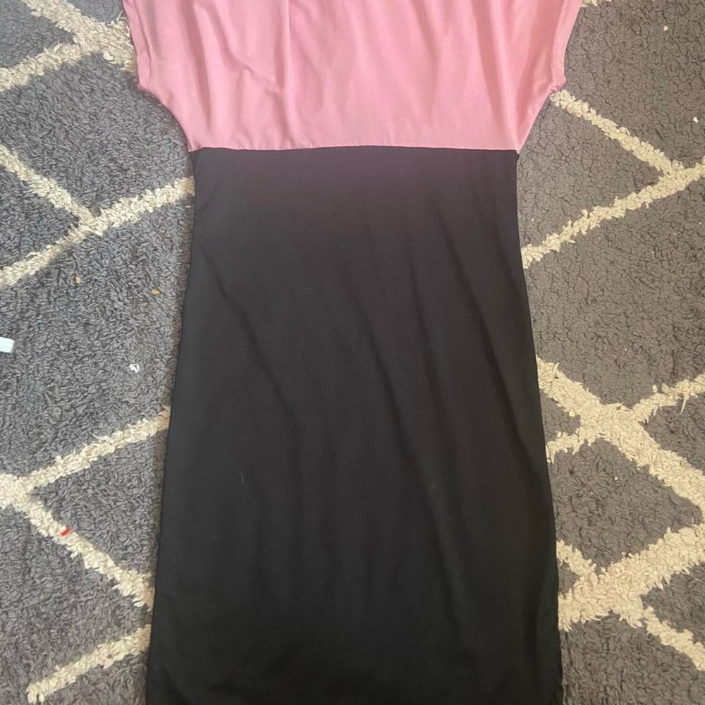 Chelsey medium size black and pink pencil dress